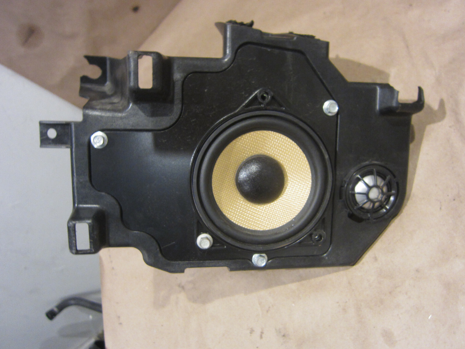 McLaren 570S - LH Rear Speaker Assy. 