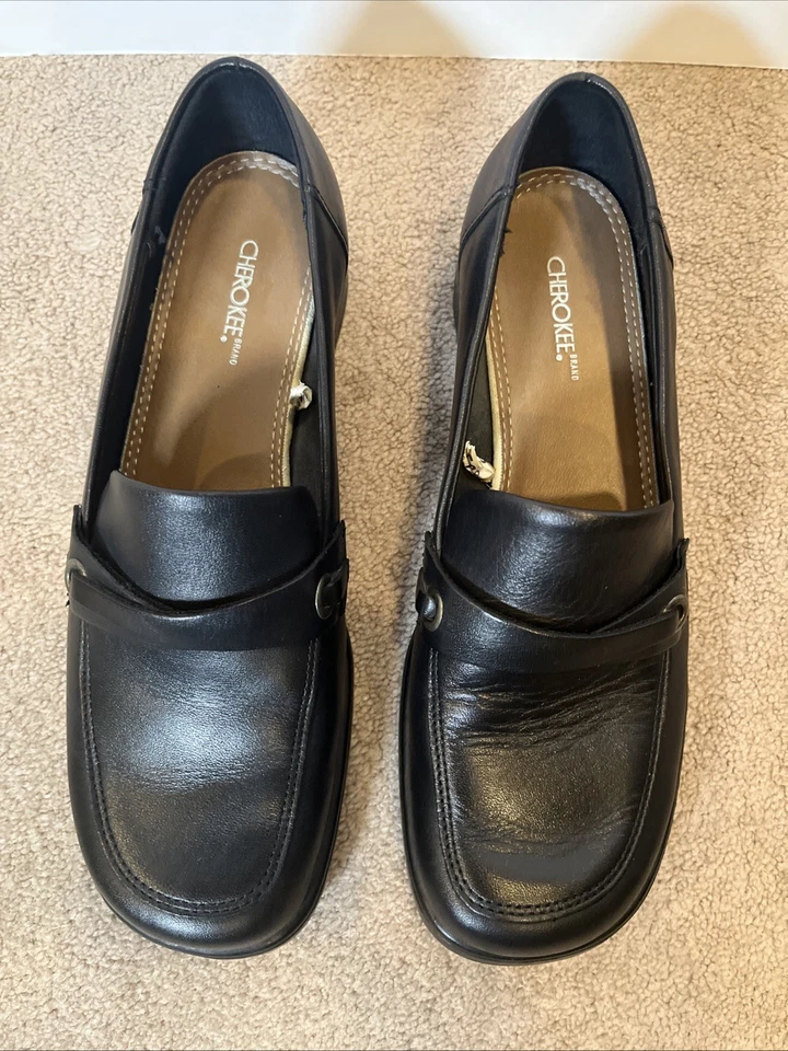 Zapatos mocasines Cherokee para mujer de cuero negro sin cordones talla 7 Foto 3 de 4
