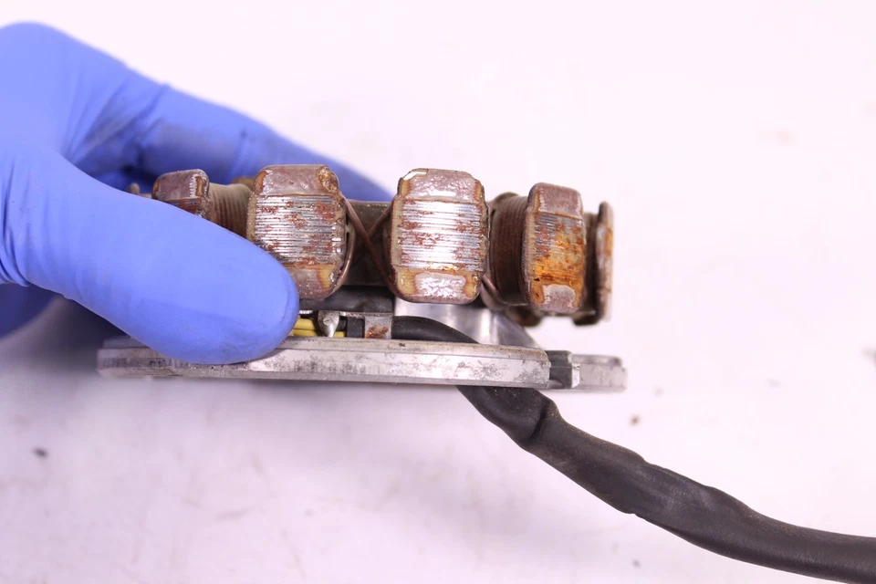 1998 SKI-DOO SUMMIT 583 STATOR / MAGNETO MAG 410922100 - Image 3 of 4