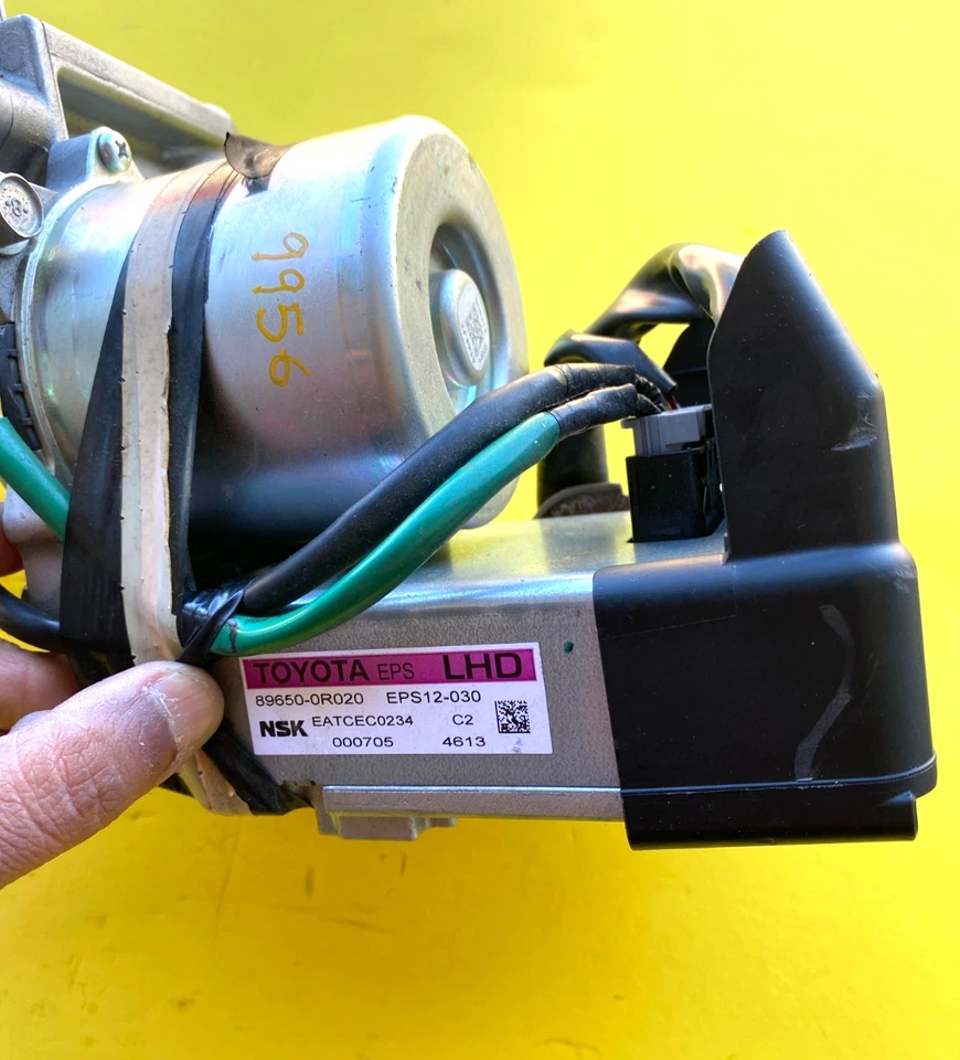 Toyota RAV4 2013-2018 columna de dirección asistida eléctrica con motor OEM 89650-0R020 Foto 3 de 4