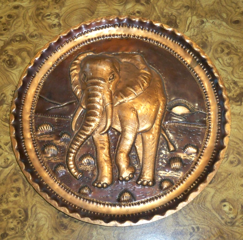Vintage Embossed Heavy Copper Wall Plate With Sacred Elephant Design 11 3/4 in - Picture 4 of 4