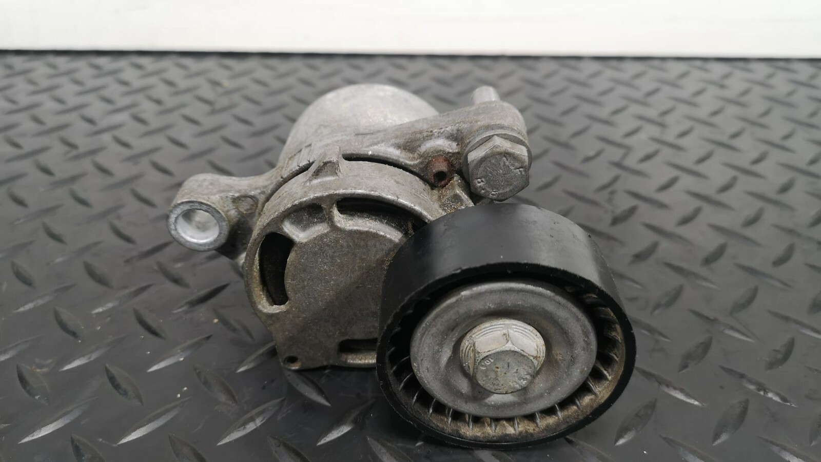 BMW 320d F30/f31 Auxiliary Belt Tensioner 7619248 B47d20a for sale  