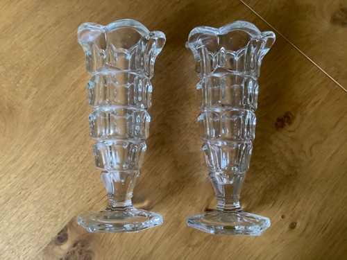 1960’s Pair of Glass Vases. Immaculate condition. - Picture 2 of 3