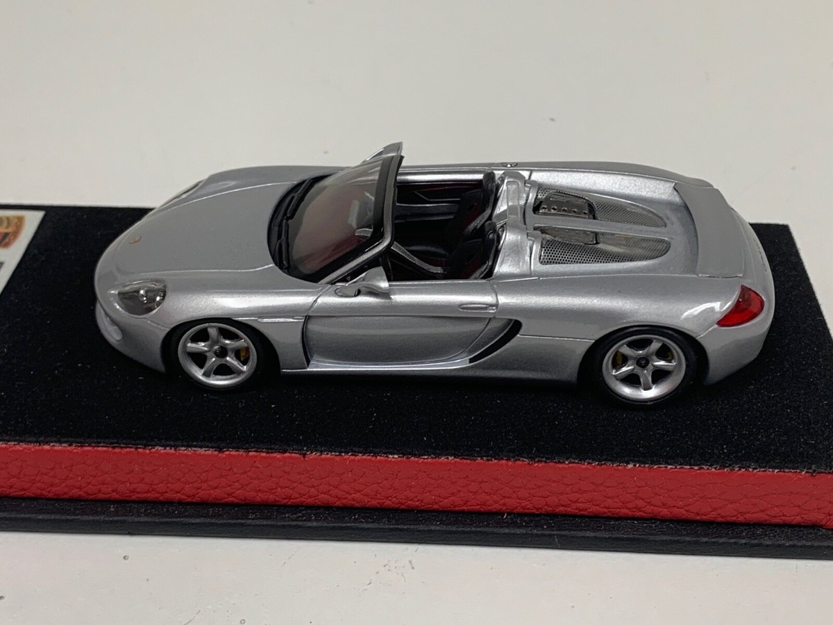 1/43 Minichamps Porsche Carrera GT in Silver form 2000 Leather