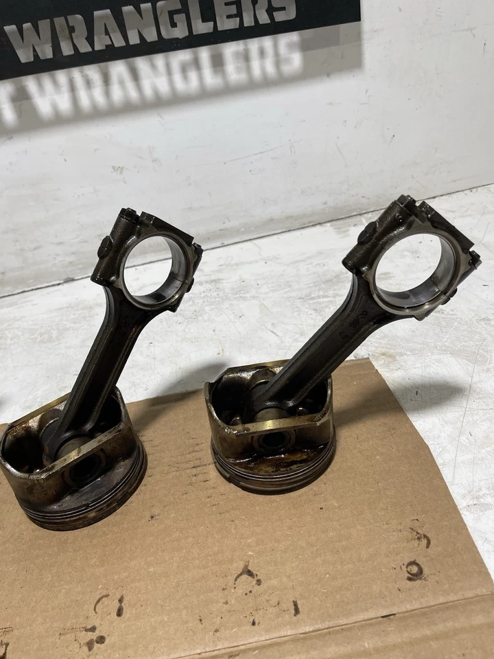 Juego de 4 pistones OEM 2.5 4 cilindros 97-02 Jeep TJ Wrangler de fábrica con tapas principales Foto 2 de 4