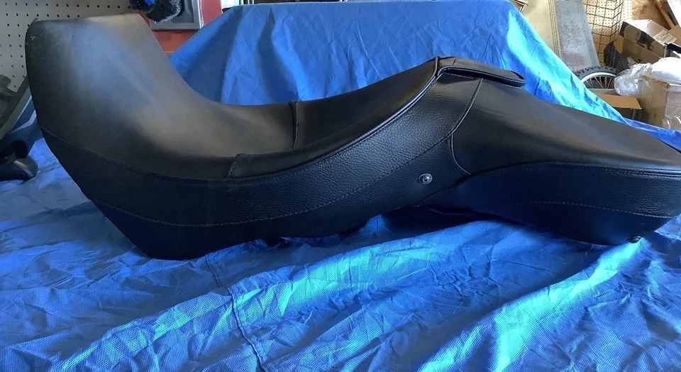 Asiento Corbin para Honda VTX 1300 - Dual Touring Foto 3 de 4