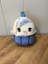 NWOT Mini Squishmallow Cupcake 5 Birthday Cupcake Stuffed Animal Blue White A7