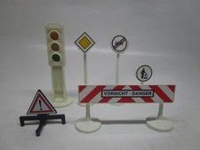 Playmobil IMG_5160 Verkehrsschilder