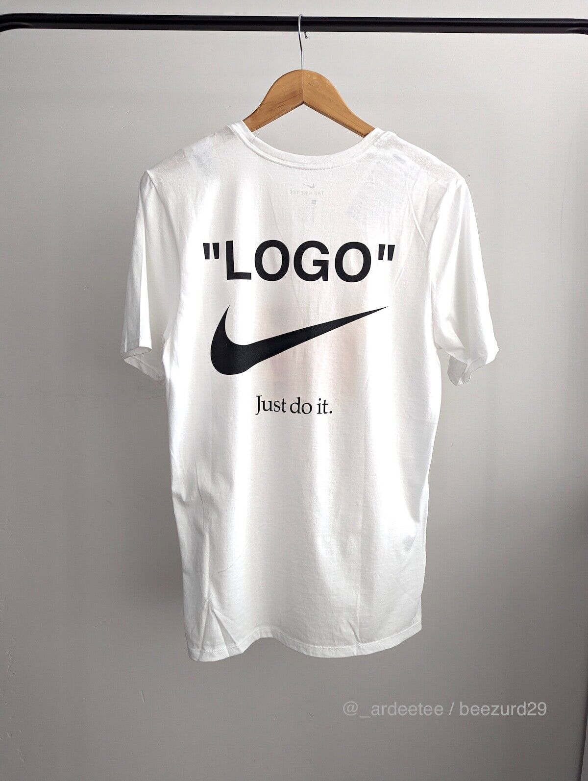 Cornwall Benign transportabel NEW* OFF-WHITE VIRGIL ABLOH x NIKE UNRELEASED TRACK &amp; FIELD T-SHIRT  (SMALL) | eBay