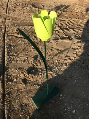 recycled metal flower lime green tulip garden stake yard spring color 22'' tall