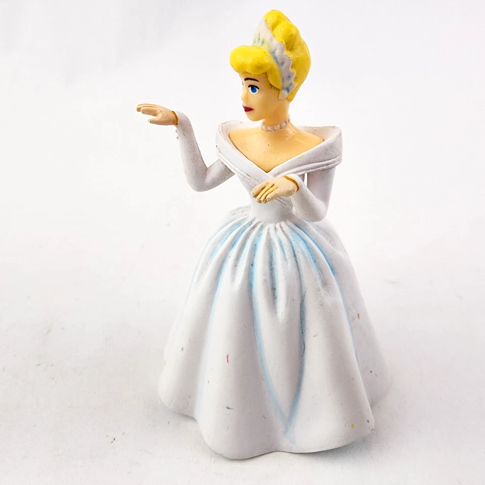 Винтажные фигурки принцесс Disney ПВХ украшение для торта Золушка Белль Покахонтас - Изображение 3 из 4