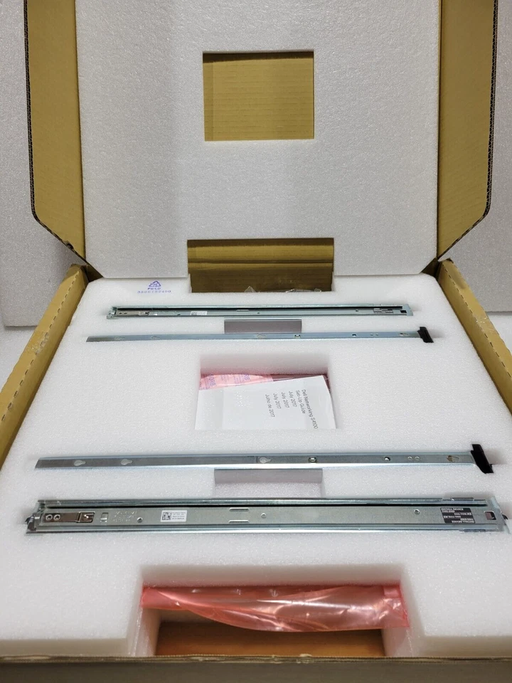 Dell Networking S4128F-ON 28 SFP+ Port 10Gbps Ethernet Switch with 2xPSU OS10 - Image 3 of 4