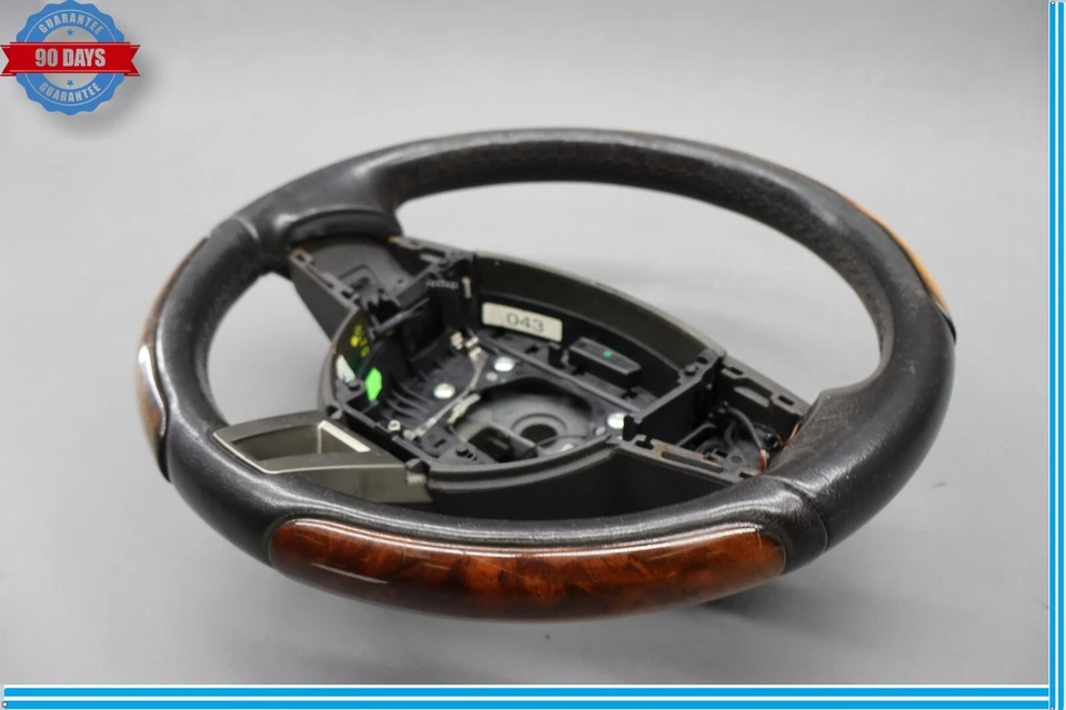 07-09 Volante Jaguar XK XKR con interruptor de dirección control y pastillas de engranajes OEM Foto 3 de 4