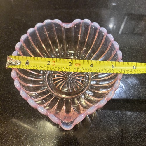 Vintage Fenton Pink Opalescent Heart Shaped Bowl Candy Dish - Picture 2 of 5