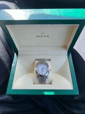 Rolex Men's Stainless Steel 41mm DateJust Dial w Box & Paper. Full set