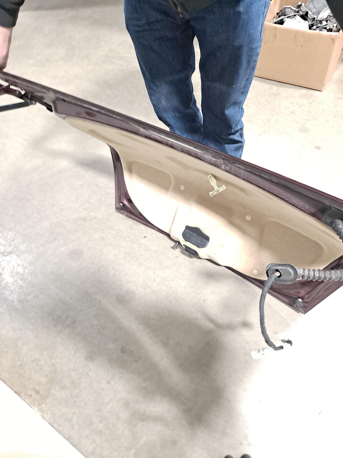 2009 Maserati Quattroport OEM Trunk Decklid Bordeaux Pontevecchio