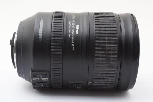 NIKON AF-S 28-300mm F3.5-5.6 G ED VR - Picture 9 of 12