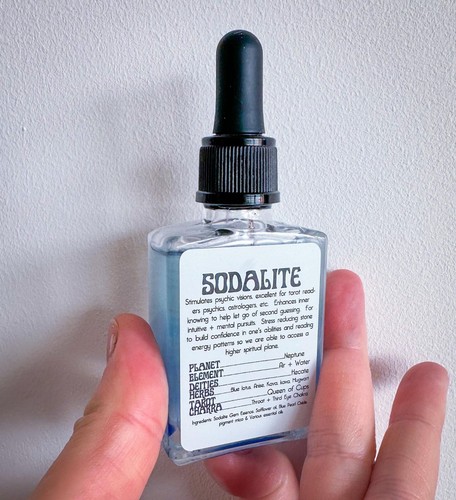 MOON NECTAR APOTHECARY GEM ESSENCES SODALITE Essential Oil Meditation Tarot - Picture 2 of 2