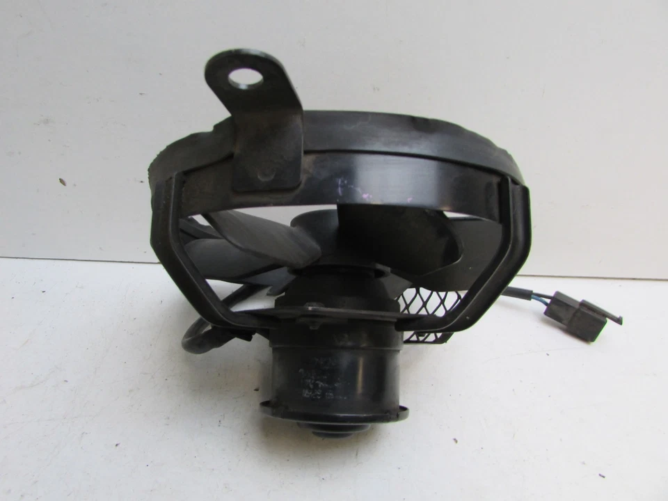 Suzuki TL1000R TL1000 R 2000 - 2002 правый радиатор вентилятор Rad вентилятор J18 - Изображение 4 из 4