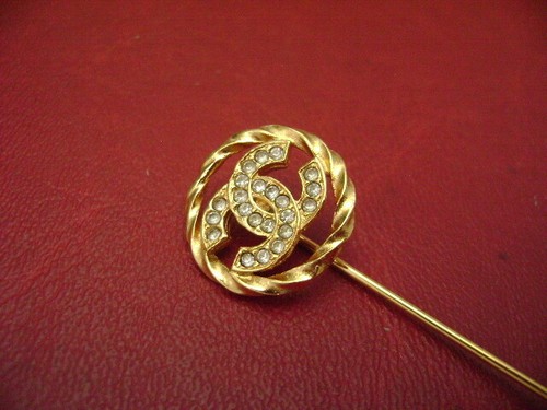 Vintage Chanel cc logo crystal gold color pin brooch - Picture 3 of 11