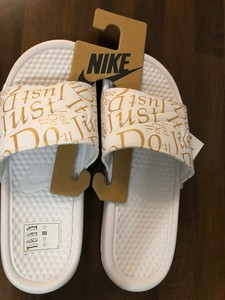 nike benassi white gold