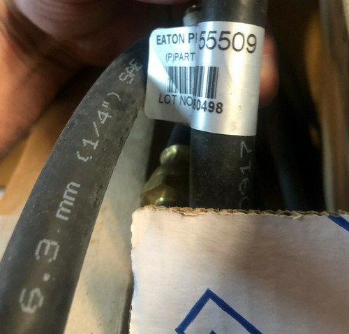 Genuine Eaton Fuller Roadranger Transmission Gearbox 34" Air Hose - Part #55509 - Picture 3 of 3