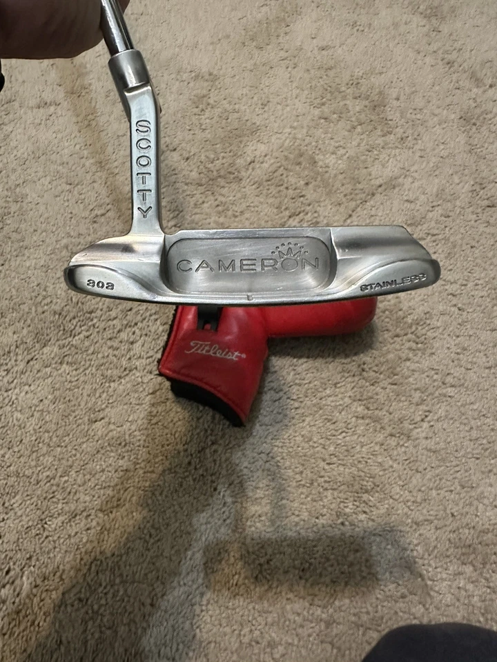Scotty Cameron Studio Stainless Newport RH 32.5 inch Putter with headcover - Image 3 of 4