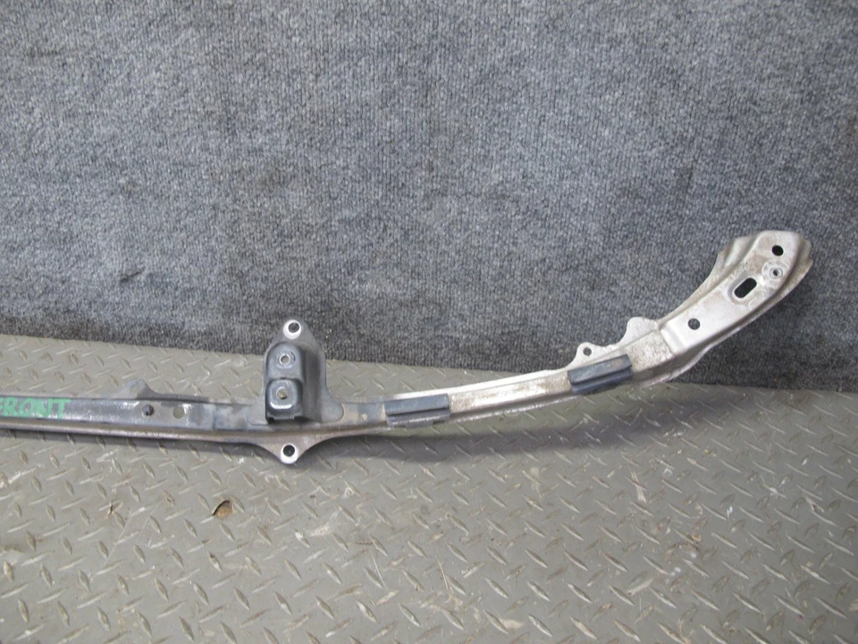 98-00 LEXUS UCF20L LS400 PARACHOQUES DELANTERO REFUERZO SOPORTE SUPERIOR BARRA OEM Foto 3 de 4