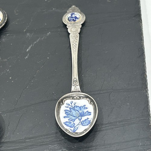 Vintage Delft 20 X Teaspoons Salt Spoons Some Silver Plated Wooden Display Stand - Picture 7 of 19