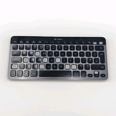 Logitech K810 Bluetooth Illuminated Keyboard UK QWERTZ Layout Version