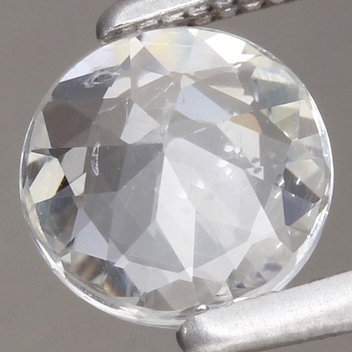 Piedra preciosa redonda de zafiro blanco térmico natural de 0,86 quilates y 6 mm Madagascar - Imagen 2 de 4