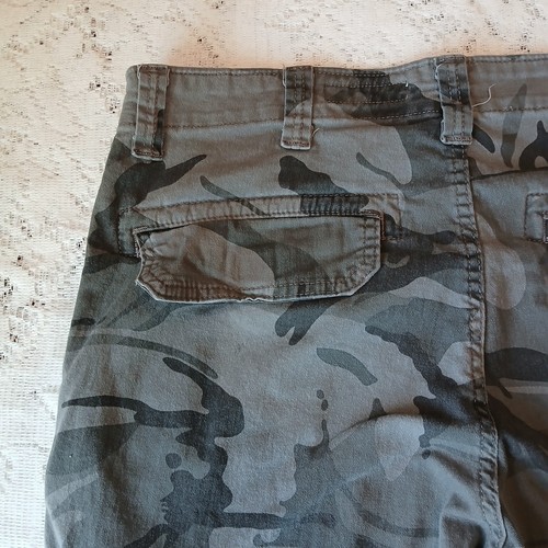 Wrangler Regular Tapered Mens 34x32 Gray Camouflage Pants Cargo Pockets Outdoor - Picture 9 of 19