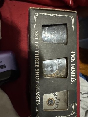New in Box Jack Daniels Square Shot Glasses Set of 3 Different Logos 