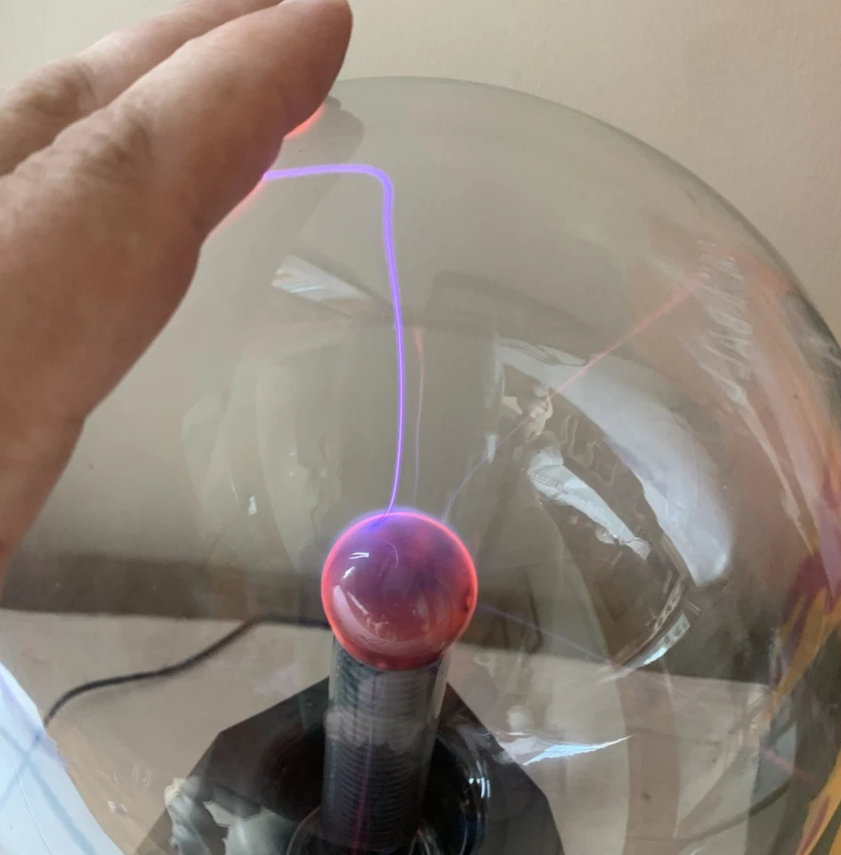 7" Nebula Plasma Ball Touch & Sound Motion Disco Party Light Globe Retro - Image 4 of 4