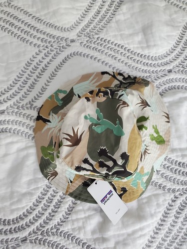 Patagonia Reversible Cactus / Desert Camo Toddler Boy Bucket Sun Hat 2T-5T New - Bild 2 von 7