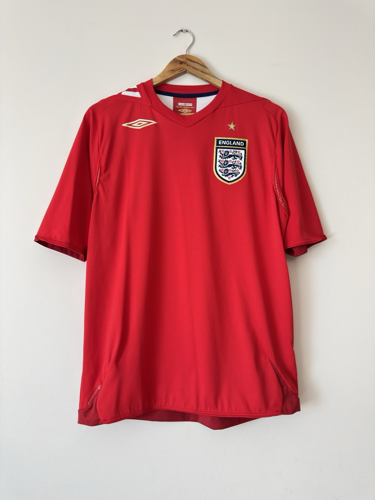 Vintage England 2006-2007 Away Soccer Jersey Football Shirt Kit Size Men’s M