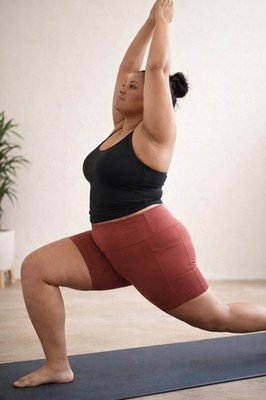 Athleta Salutation Stash High Rise 7'' Shorts Women s 1X Rust Powervita Yoga