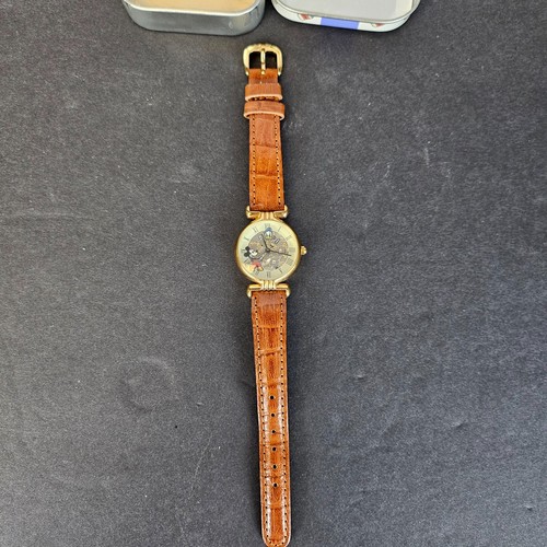 Vintage Mickey Mouse Disney Store Exclusive Watch ~ Untested ~ 8.25” ~ 26.2g - Picture 9 of 13