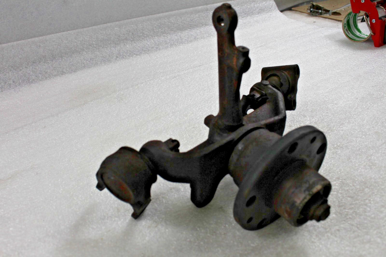 Ferrari 308, LH, Left, Front Spindle Knuckle w/ Hub, Used, P/N 115965, 115966