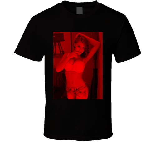 Viola Bailey 12 - Celebs (dark Fashion) T Shirt