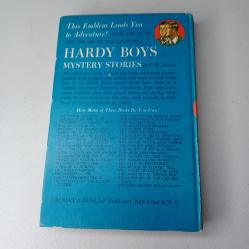 Hardy Boys #41 "The Clue Of The Screeching Owl" Hardcover 1962/B1342 - Foto 2 di 17