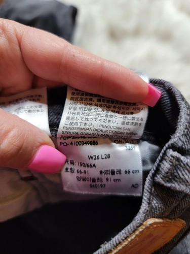 Levi's 501 Skinny Raw Hem Jeans Women's Size 26 Black /Gray Wash Button Fly - Picture 8 of 11