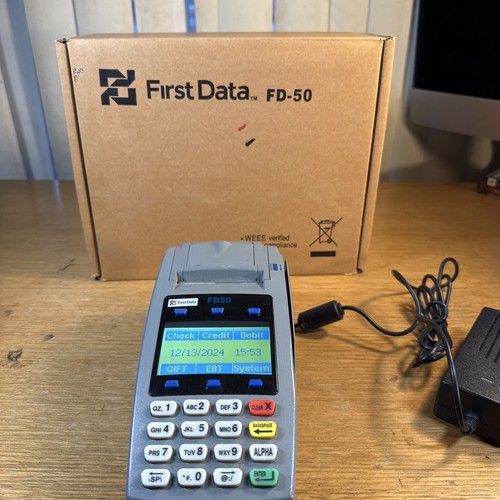 First Data FD50 Credit Card Terminal With Power Cords - Excellent - Picture 11 of 16