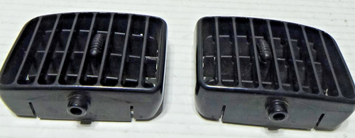 1996-2002 Toyota 4Runner Side Dash Airvents Pair Black - Picture 2 of 6
