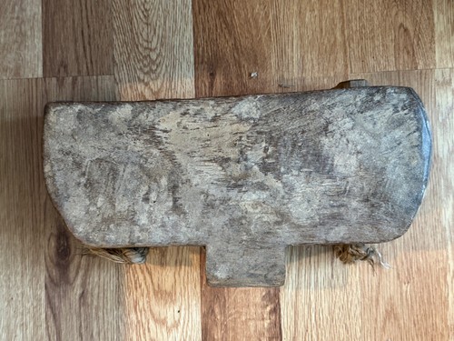 ANTIQUE  PRIMITIVE TRiBAL WOODEN ORIENTAL HAND CARVED COW BELL 11" X5.25"X 2.25" - Picture 1 of 5