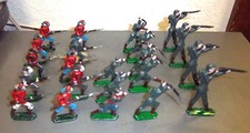 Vintage 1940s hand made Lead soldiers 22 total - some WWII - hand painted
