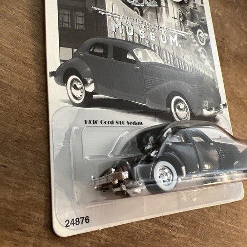 Hot Wheels - Auburn Cord Duesenberg Museum - 1936 Cord 810 Sedan - NEW MINT! NOS - Picture 6 of 9