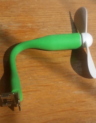 Hama USB-Ventilator-/Fan mit 2-fach Stecker- USB + micro-USB Handy-Ventilator - Zdjęcie 8 z 12