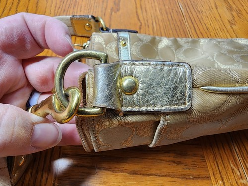 Coach Signature Crossbody 42190 Swingpack Shoulder Handbag Purse Khaki Metallic - Picture 13 of 15