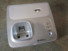 AT T Cordless Phone Handset Charging Base/Answering Machine w/o Power E2717B 29